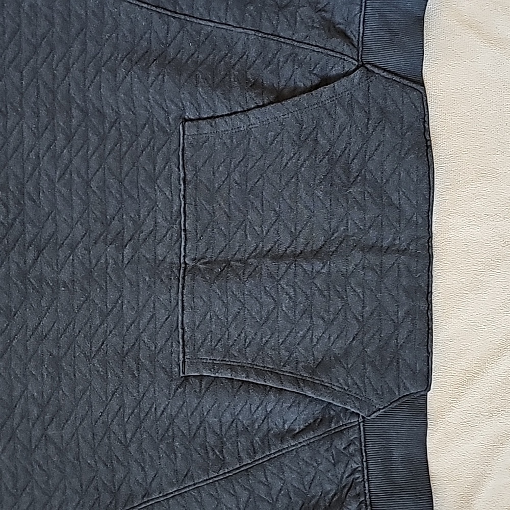 All In Motion black cropped sweatshirt - Picture 5 of 12